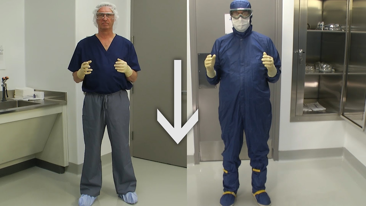 Gowning and gloving a surgeon. #imofficiallears #surgicaltechnologist ... |  TikTok